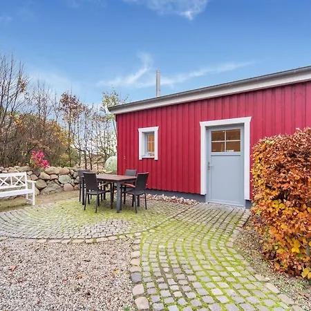 Tranquil Bungalow In Neuburg Near The Sea Ferienhaus *
