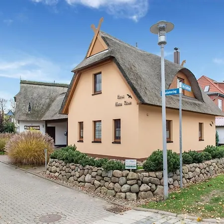 Tranquil Bungalow In Neuburg Near The Sea Ferienhaus Neuburg (Mecklenburg-Vorpommern)