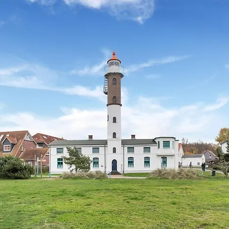 Tranquil Bungalow In Neuburg Near The Sea Ferienhaus