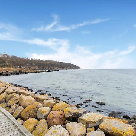 Ferienhaus Tranquil Bungalow In Neuburg Near The Sea *
